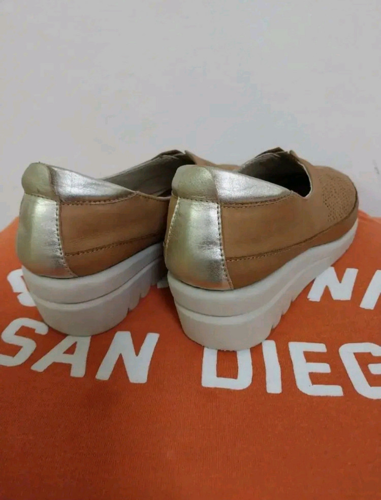 여성 제니아 가죽 슬립온 (230) 이미지