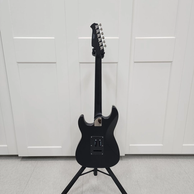 헥스 스트랫 일렉기타 E70 블랙 이미지