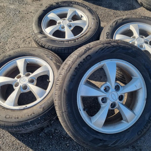 그랜저TG 16인치 2256016 중고 휠타이어 팝니다 이미지