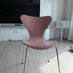 프리츠한센 세븐체어 이미지