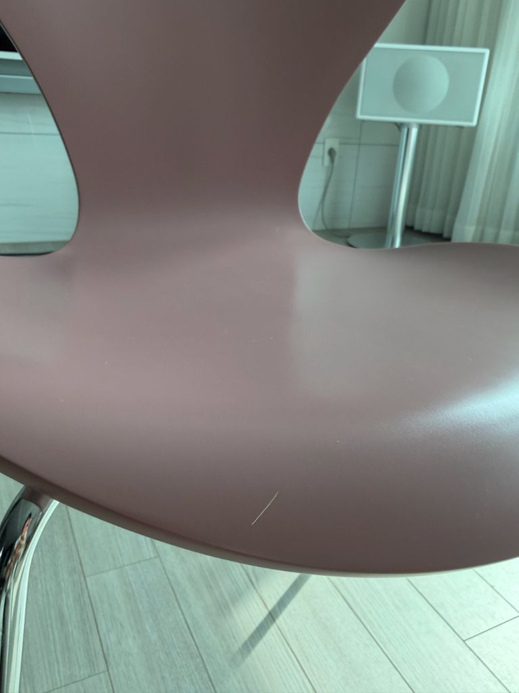 프리츠한센 세븐체어 이미지