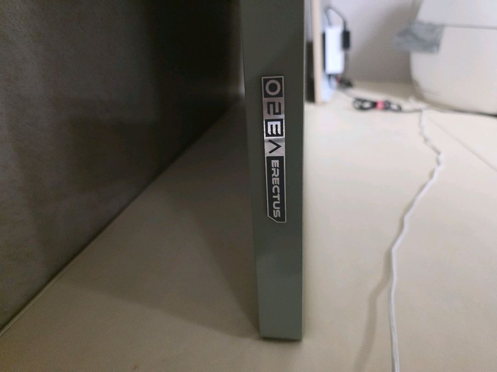 에렉투스 모션데스크 상판 1600x800 (프레임x) 이미지