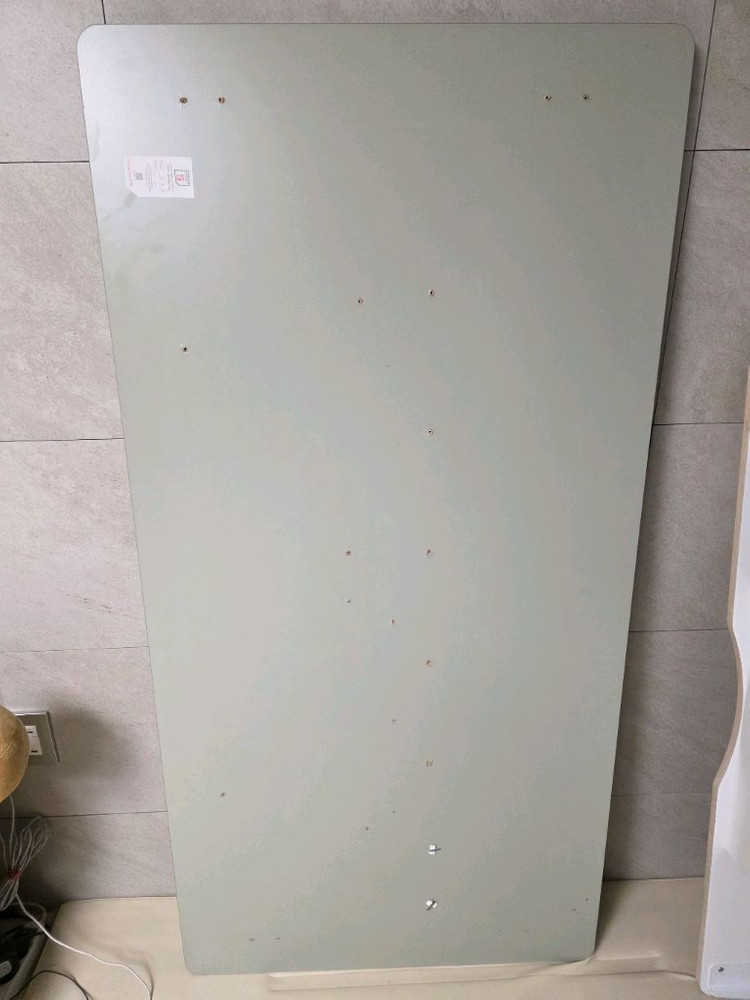 에렉투스 모션데스크 상판 1600x800 (프레임x) 이미지