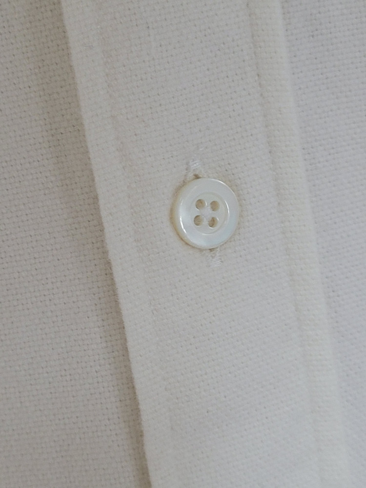 [41] 아미 오프화이트 하트자수 셔츠 P20HC024 408 이미지