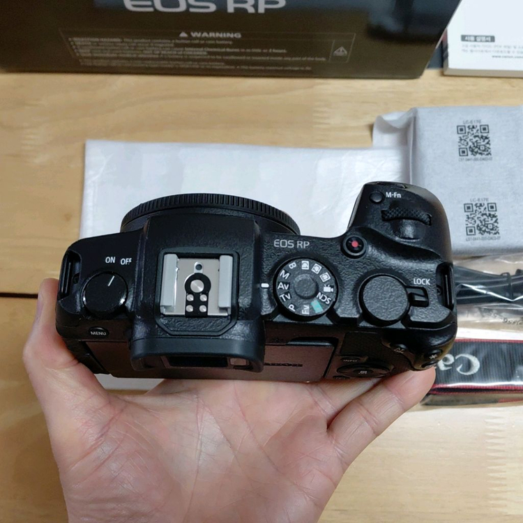 캐논 eos rp 바디 신품급 보증 27년11월 이미지