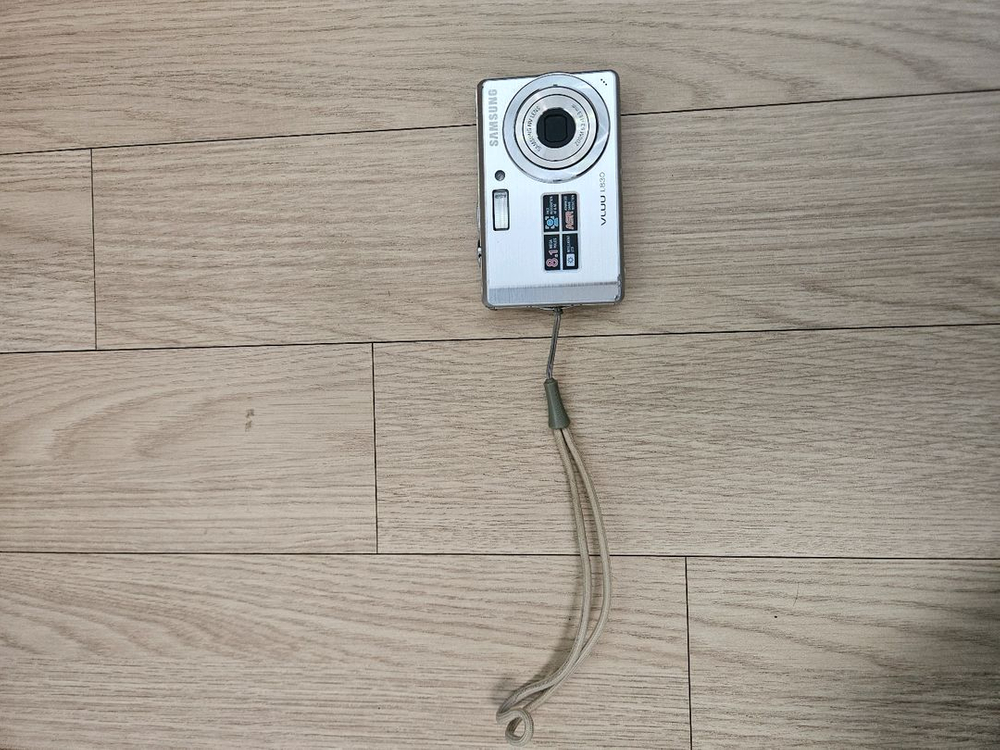 삼성 디지털카메라 VLUU L830 실버 빈티지디카 디카 판매합니다 이미지