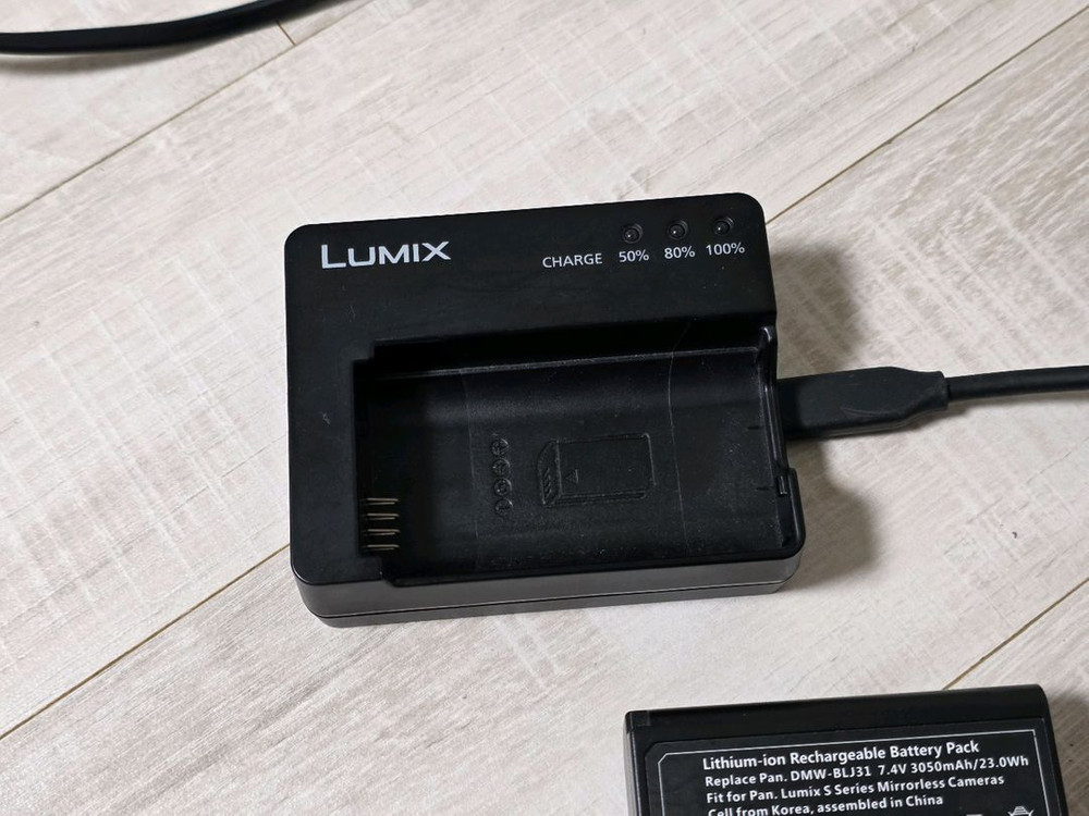 파나소닉 DMW-BTC14 충전기 및 BLJ31 배터리 루믹스 s1 s1r s1h 이미지