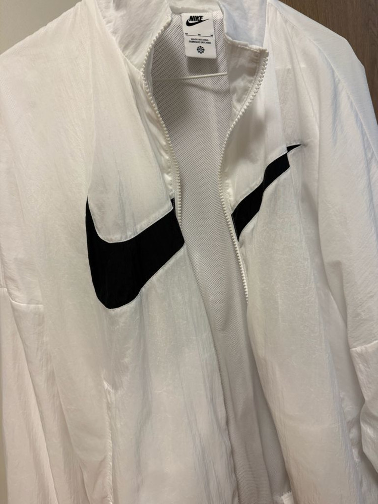 나이키 빅스우시 바람막이 이미지