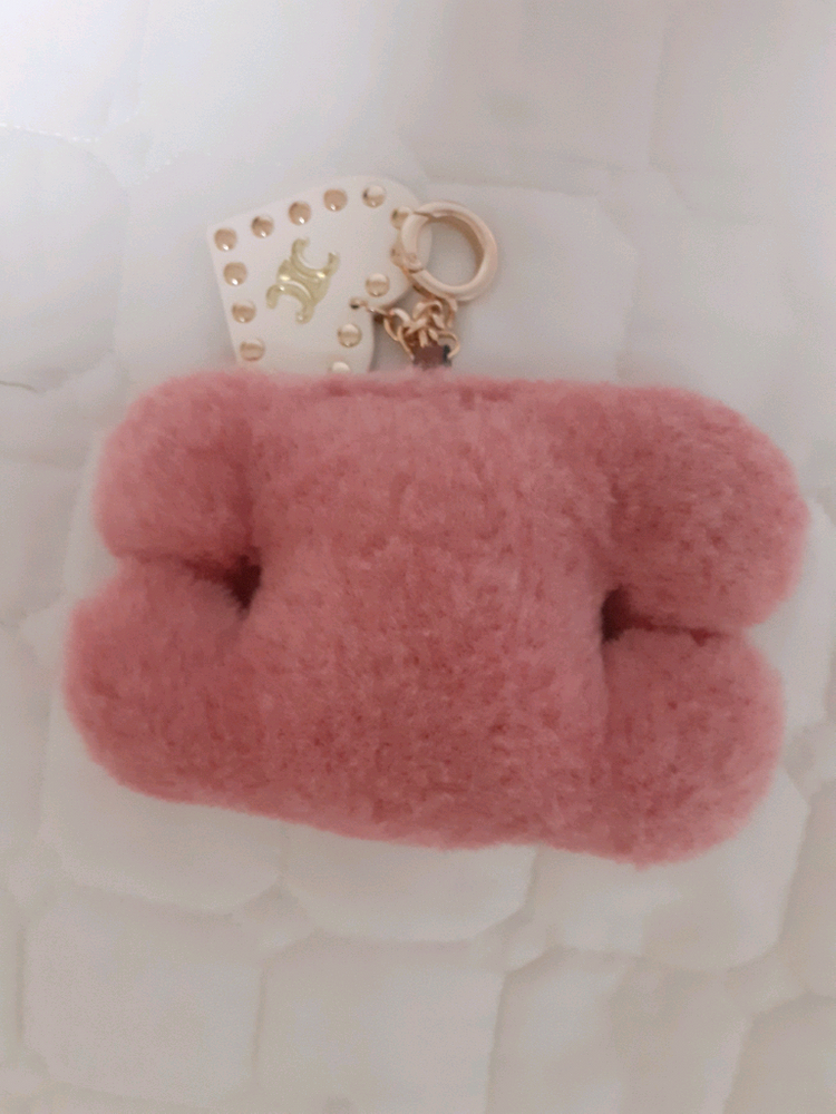 셀린느 수지 키링 이미지