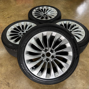 제네시스EQ900 19인치 휠 타이어 팝니다 이미지