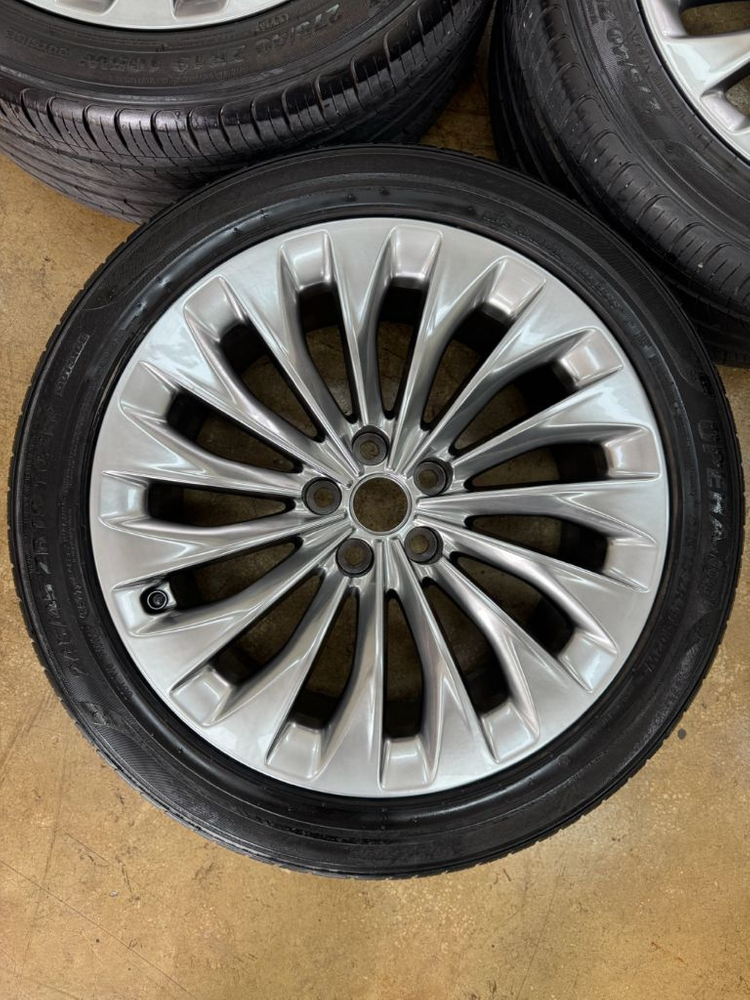 제네시스EQ900 19인치 휠 타이어 팝니다 이미지