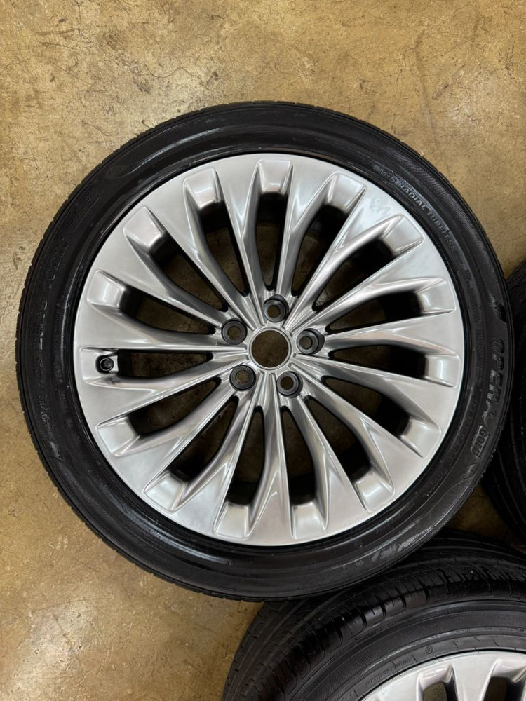 제네시스EQ900 19인치 휠 타이어 팝니다 이미지