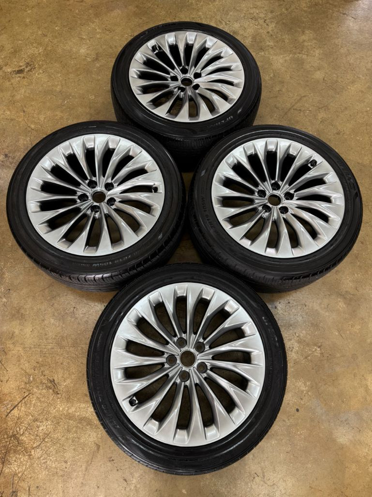 제네시스EQ900 19인치 휠 타이어 팝니다 이미지