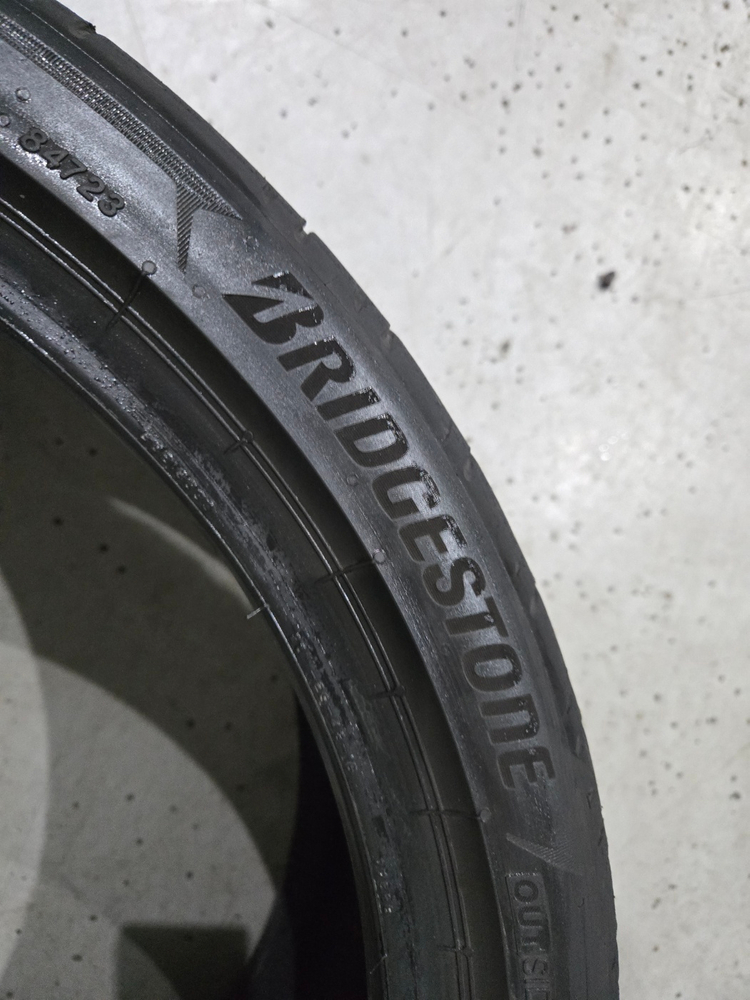 245 35 20 275 30 20 브릿지스톤 포텐자스포츠 중고타이어 한대분 판매합니다 이미지