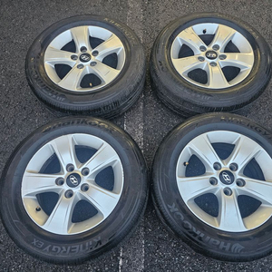 #아반떼 15인치 중고 휠타이어 팝니다.195 65 15 이미지