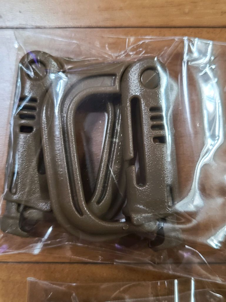 미군 몰 시스템 카라비너 ITW 그림록 2개씩 한세트 이미지