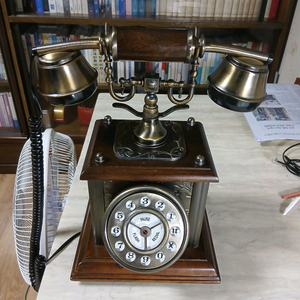 황실빈티지 전화기 인테리어소품 이미지