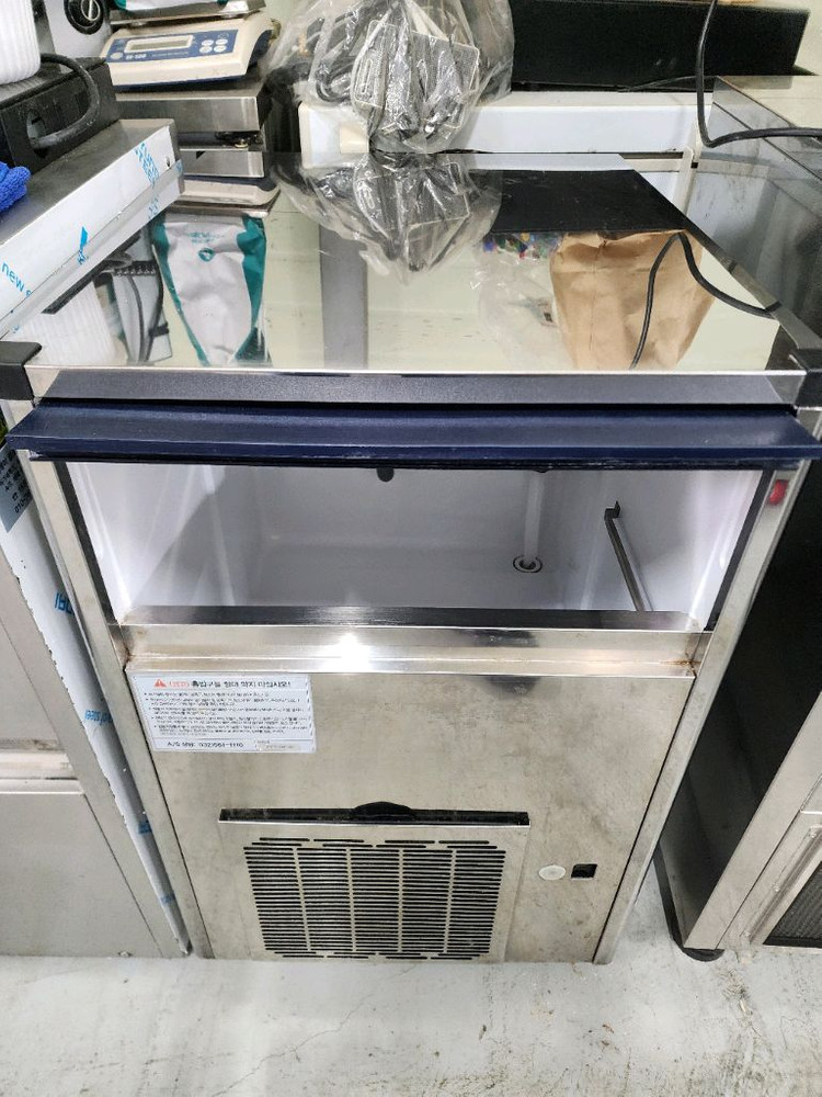 네오트 제빙기 50kg 공냉식 판매 합니다 이미지