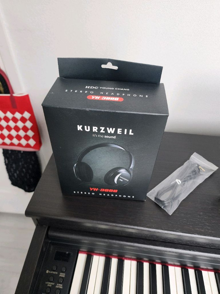 디지털피아노 세트 이미지