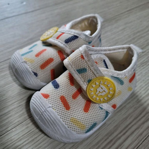 아기 걸음마 신발 삑삑 뽁뽁 130 140 샌들 부츠 구두 운동화 이미지