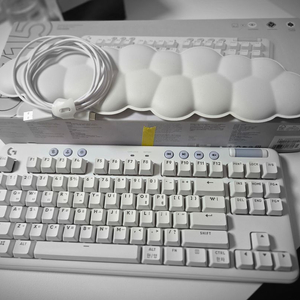 로지텍 무선키보드 G715 (S급) 이미지