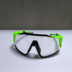 (새상품)변색고글 자전거 런닝 등산 스포츠 선글라스 안경 픽시 이미지