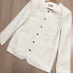 유메르 UMER SS 마틸다 자켓 아이보리 라운드넥 노카라 트위드 오피스룩 하객룩 이미지