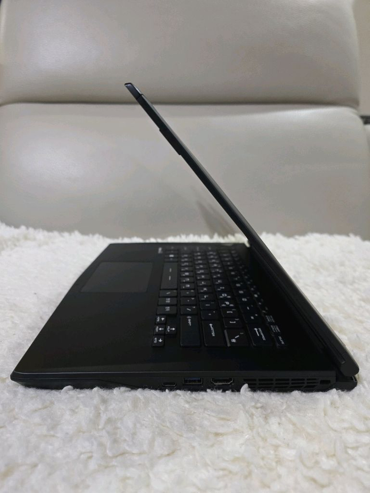 MSI i7 고성능 게이밍 노트북(램12GB,1.25TB,신품고가배터리) 이미지