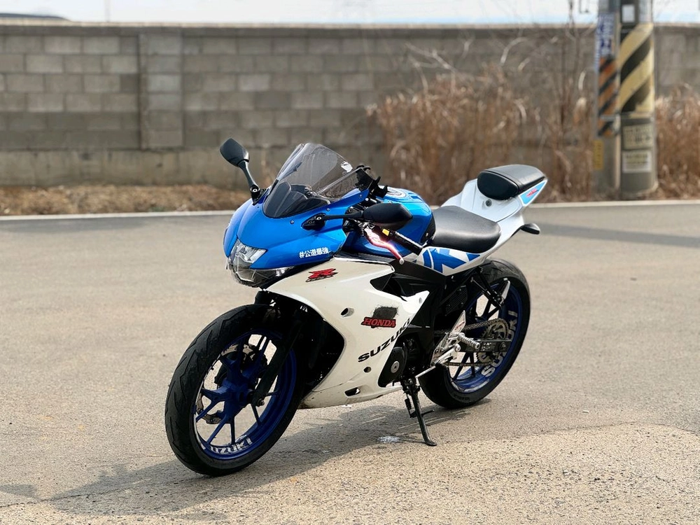 스즈키GSX-R125/24년식/6만키로/225만원/상태굿 이미지