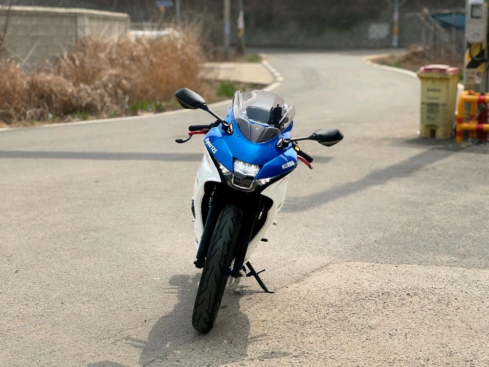 스즈키GSX-R125/24년식/6만키로/225만원/상태굿 이미지