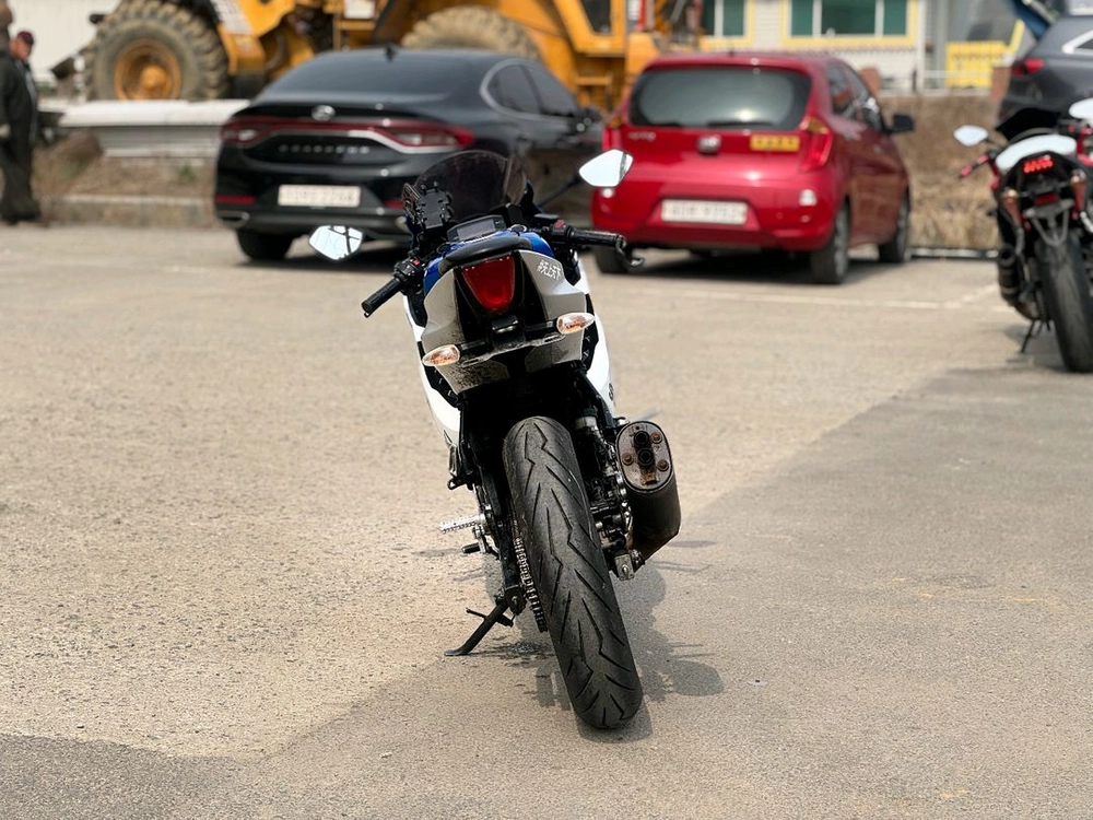 스즈키GSX-R125/24년식/6만키로/225만원/상태굿 이미지