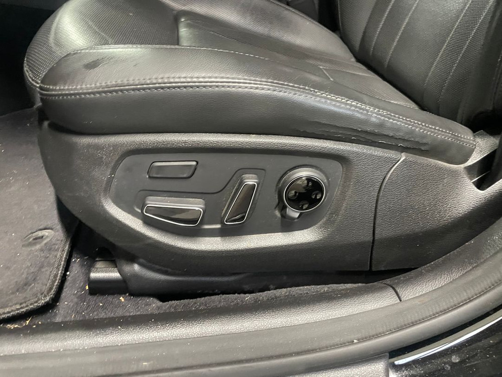 제네시스 DH G330 프리미엄 15년01월 146076km 단순판금입니다. 이미지