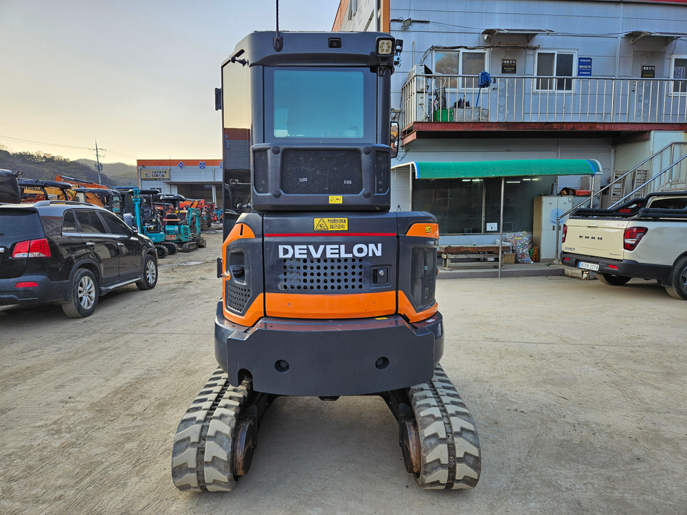 중고 미니굴삭기 DX35캐빈 23년식 회링코집 이미지