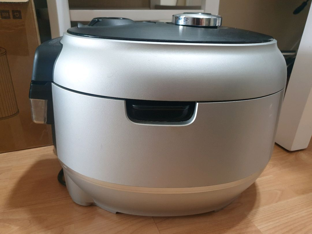 쿠첸 IH10인용압력밥솥 이미지