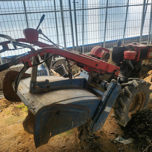 로타리 부착한 경운기 이미지