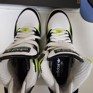 [아디다스 신발] 한번 신은 adidas 하이탑 싸게 팔아봅니다 이미지