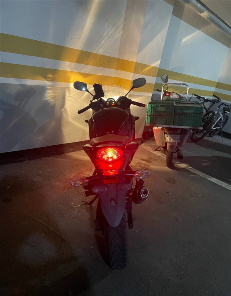 cbr125 흑마 던져요~ 이미지