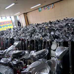 골프채 골라가세요 이미지