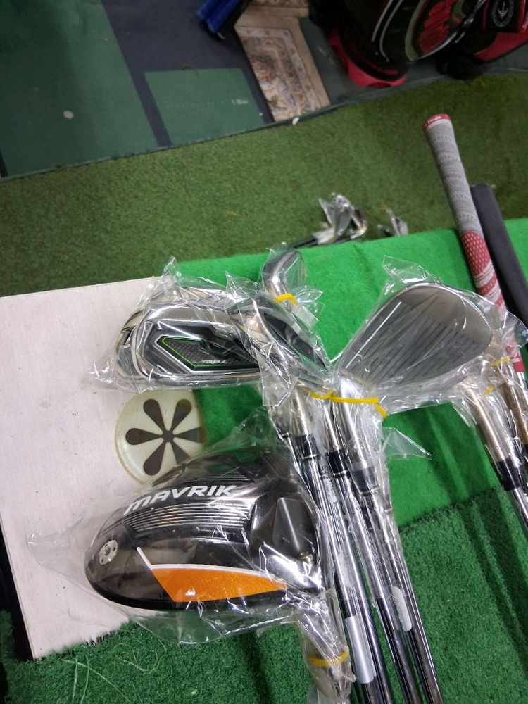 골프채 골라가세요 이미지