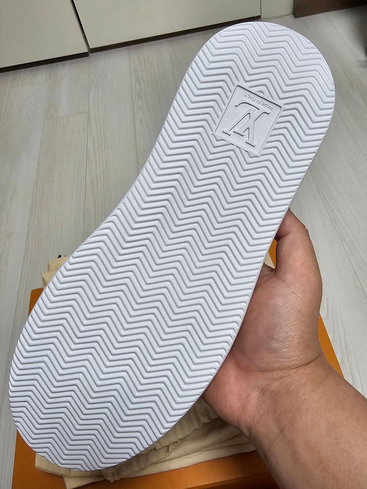 루이비통 버버리 힐스 남자 스니커즈 6.5 (260) 이미지