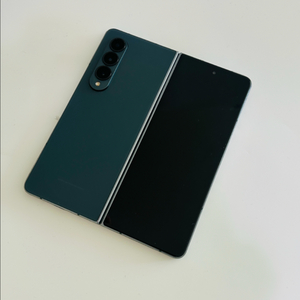 갤럭시폴드4 초기필금그대로붙어있음 특s급 이미지