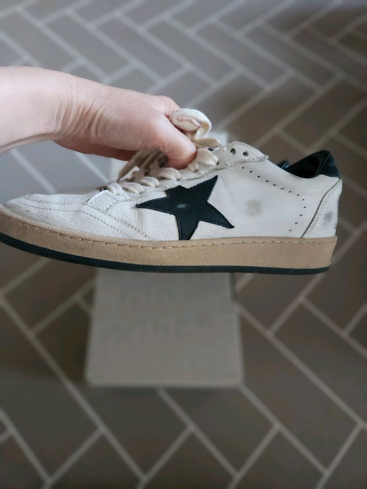 골든구스 스니커즈 이미지