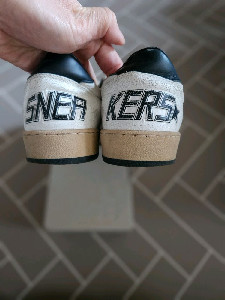 골든구스 스니커즈 이미지