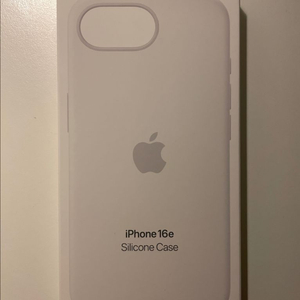미개봉)애플 아이폰 16e 정품 실리콘 케이스 이미지