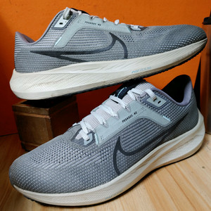 나이키 에어줌 페가수스40프리미엄(US9.5표기275추천사이즈270) 이미지