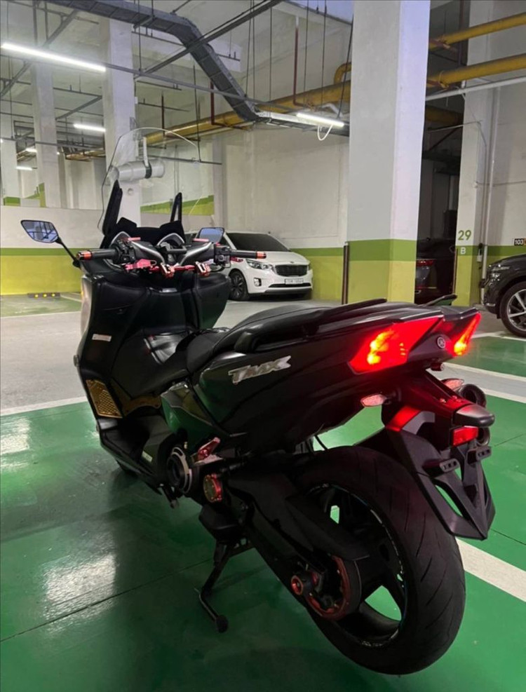 야마하 Tmax 스쿠터 17년식 이미지