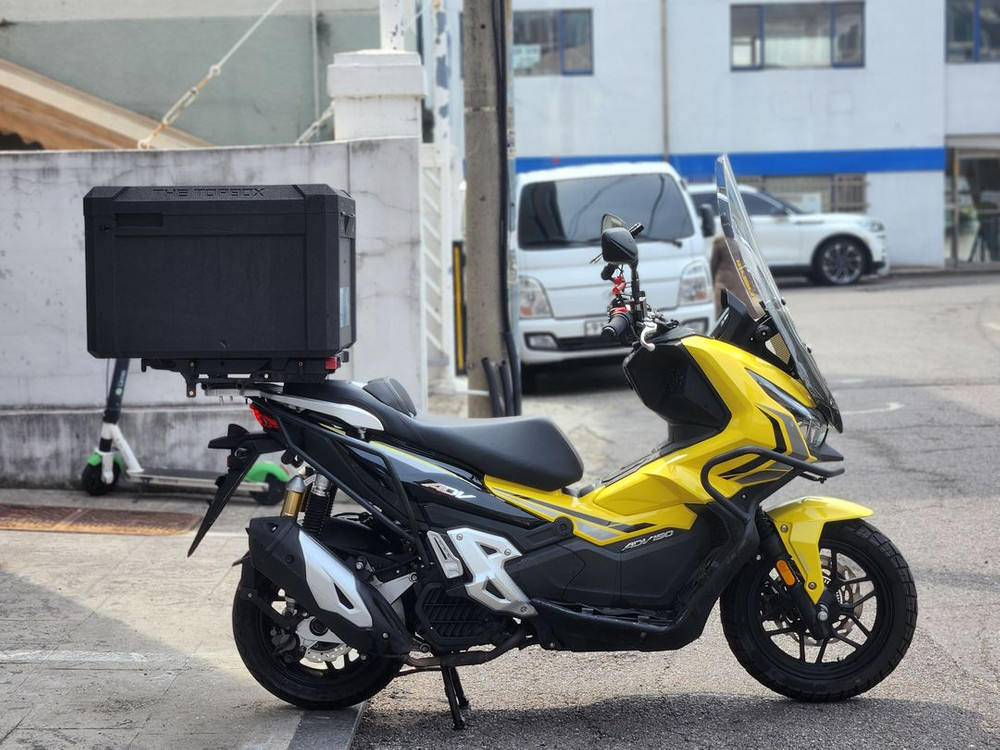 25년식/한솜adv150cc/2만/배달세팅/앞뒤블박/컨디션최고매물팝니다 이미지