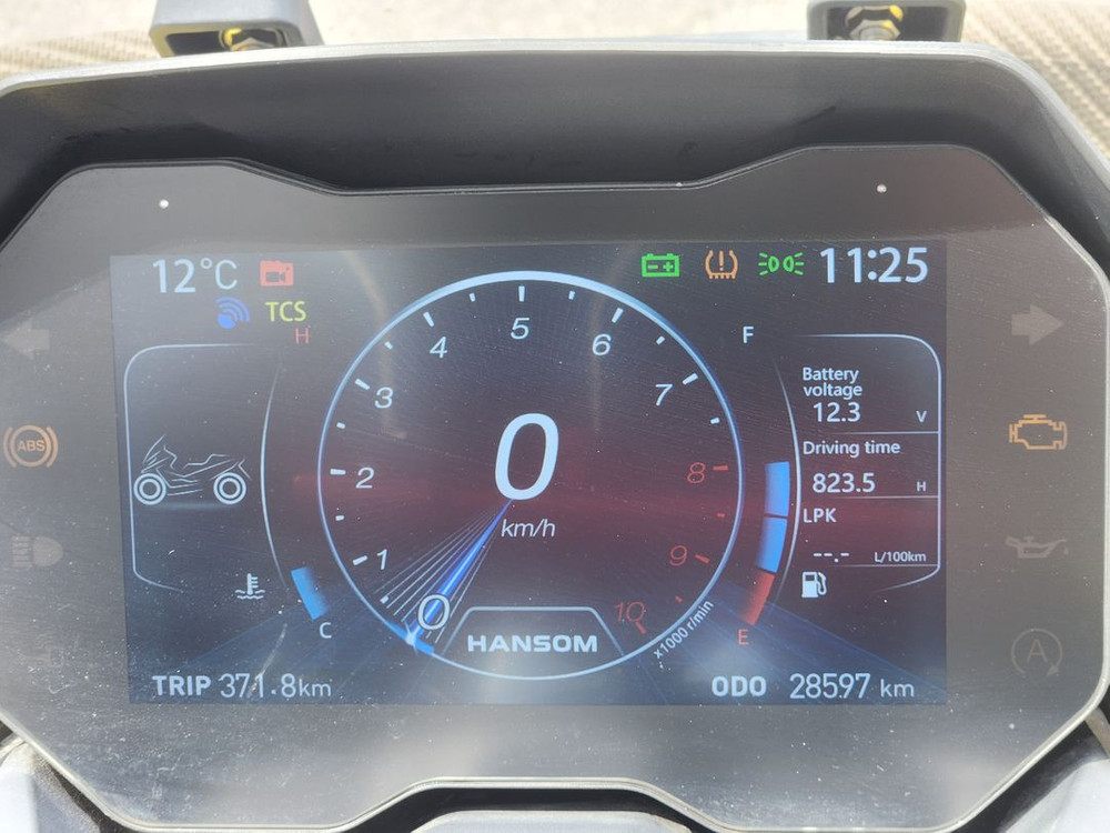 25년식/한솜adv150cc/2만/배달세팅/앞뒤블박/컨디션최고매물팝니다 이미지