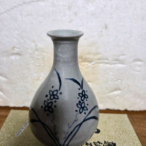 청화백자 소 주병 이미지