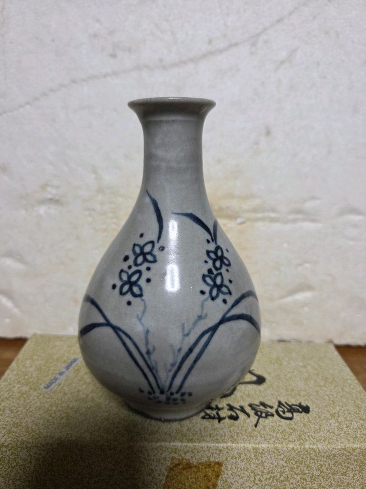 청화백자 소 주병 이미지